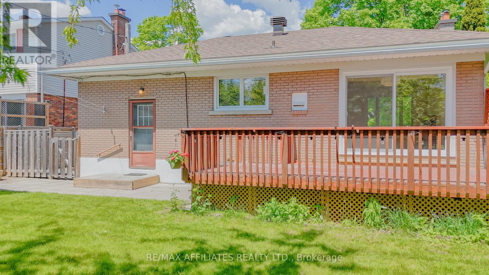 536 Browning Avenue