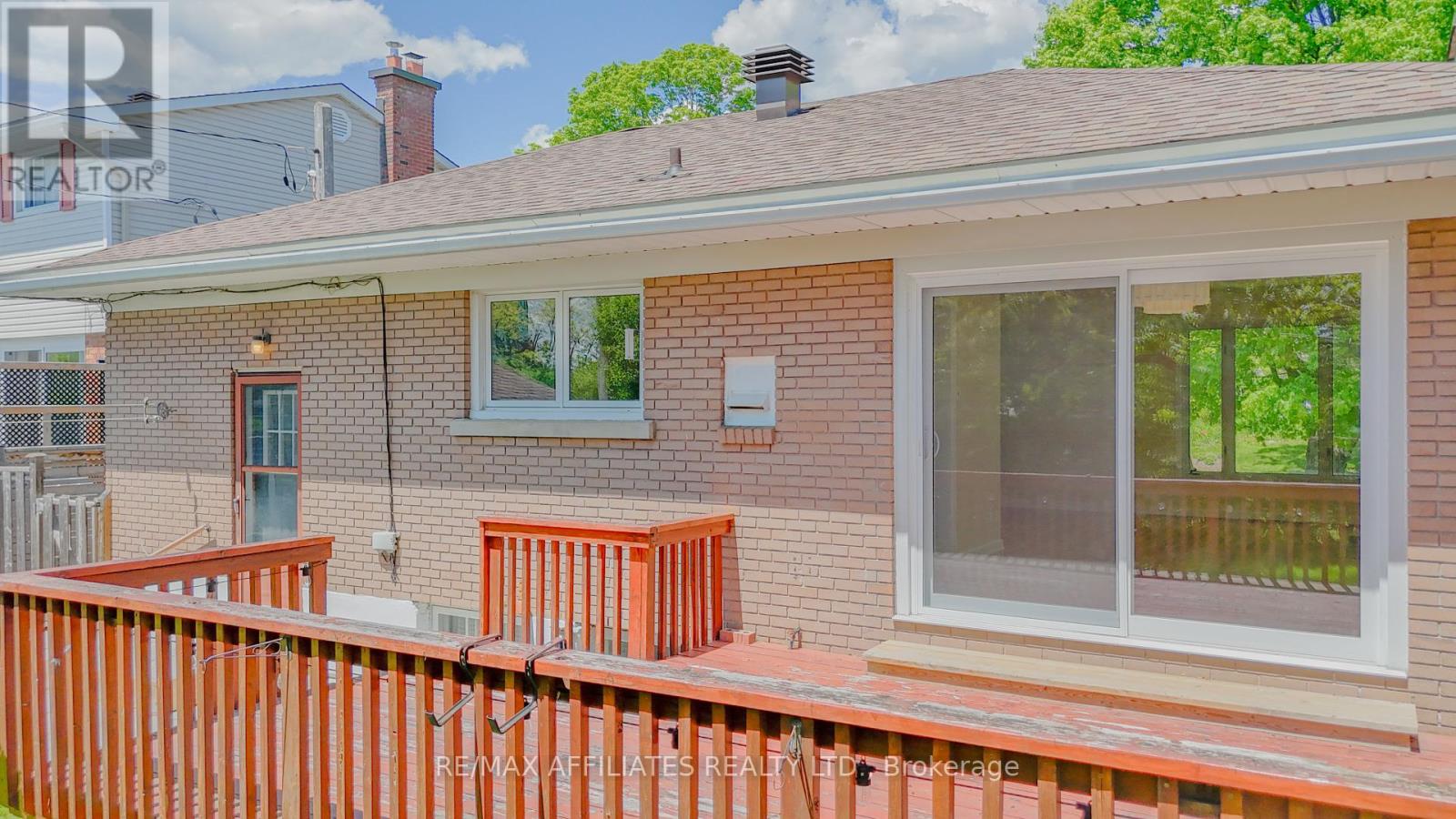 536 Browning Avenue