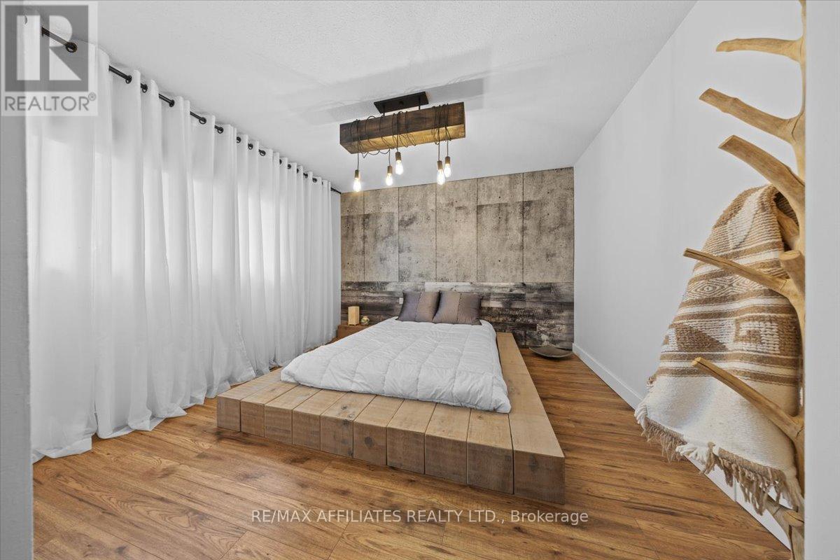 800 Fairwinds Terrace