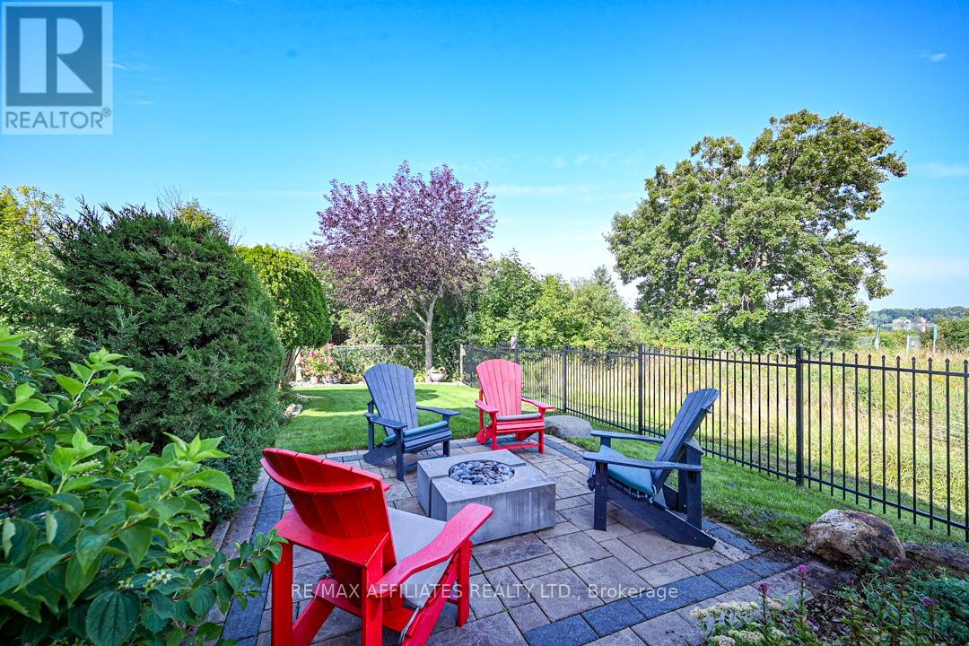800 Fairwinds Terrace