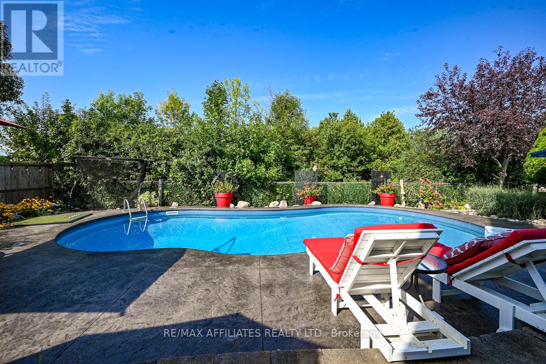 800 Fairwinds Terrace