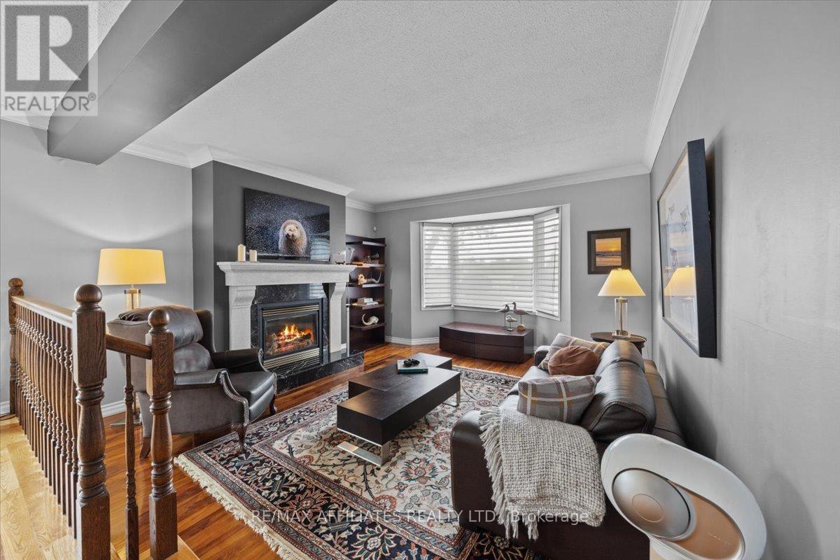 800 Fairwinds Terrace