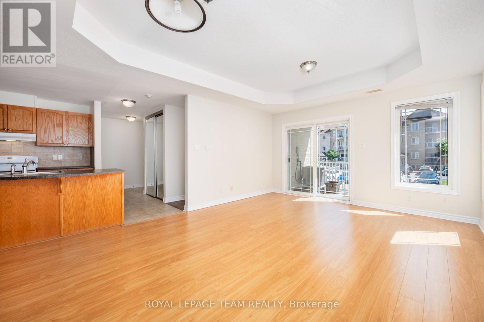 4 - 236 Paseo Private