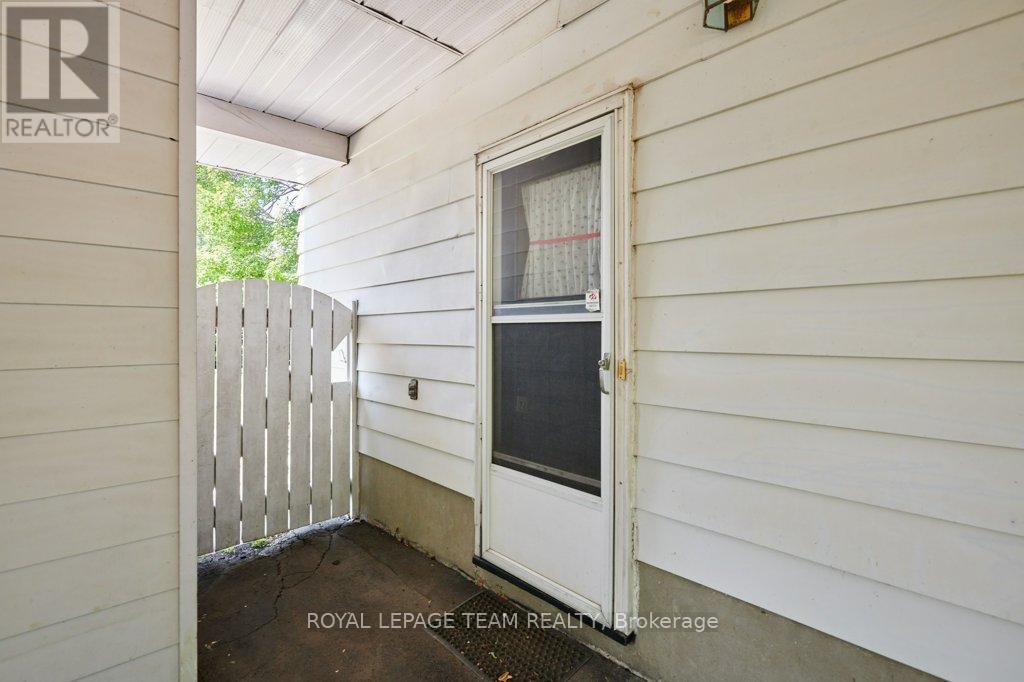16 Keewatin Crescent