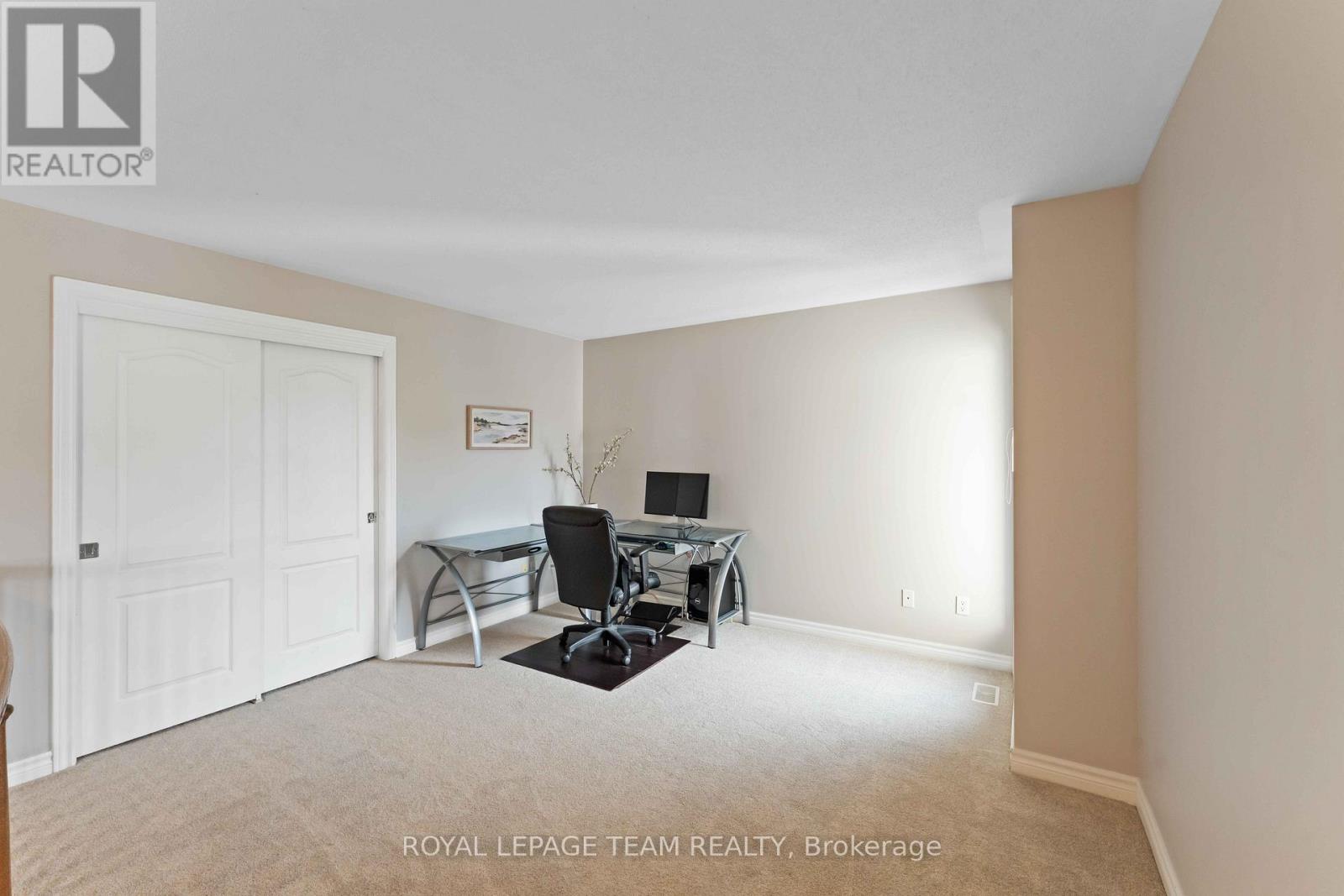 747 Long Point Circle