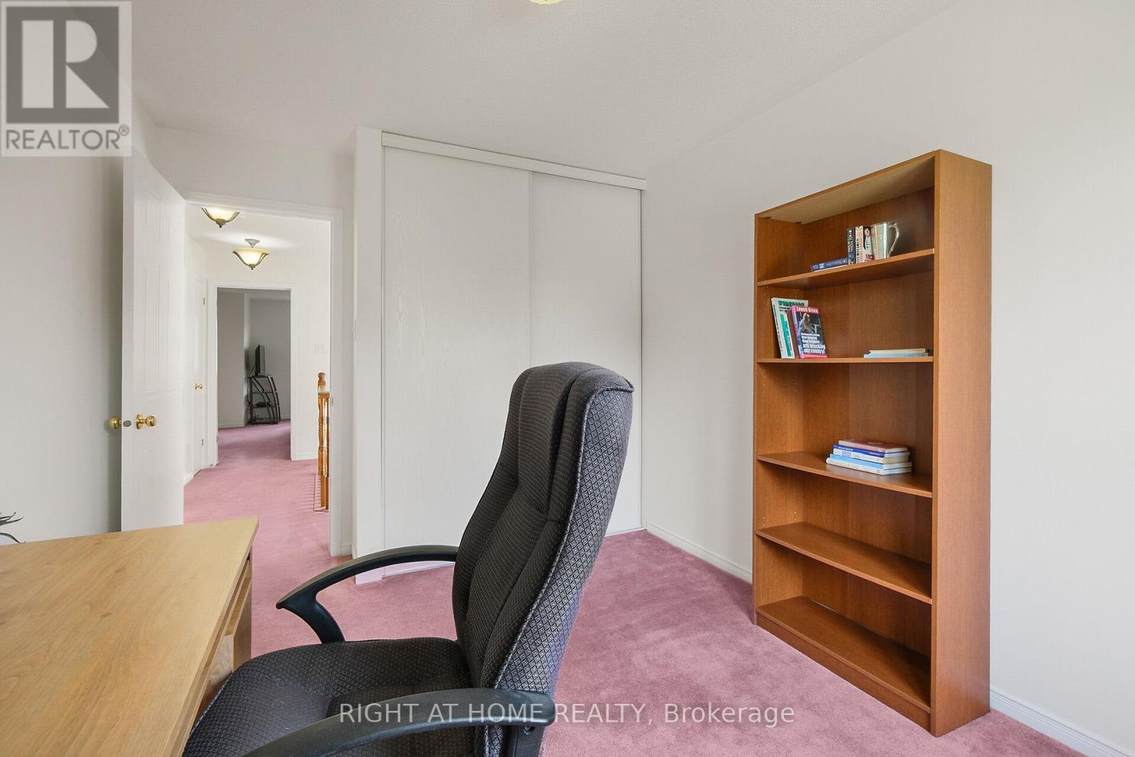 77 Flowertree Crescent