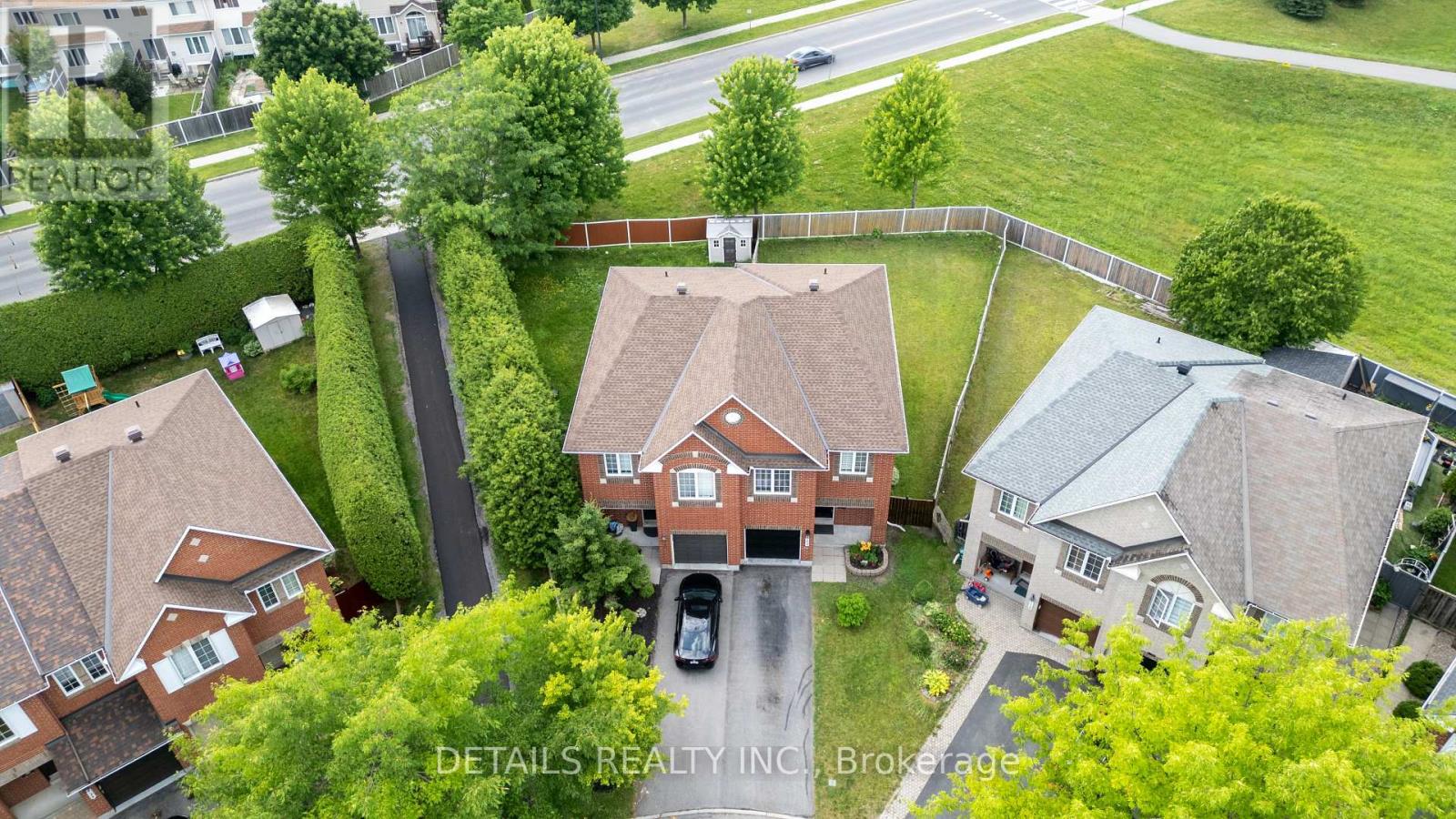 732 Carmella Crescent