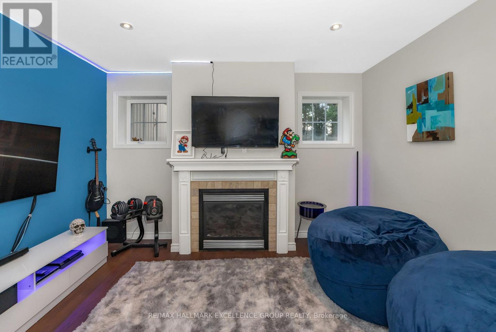 2709 Dubois Street