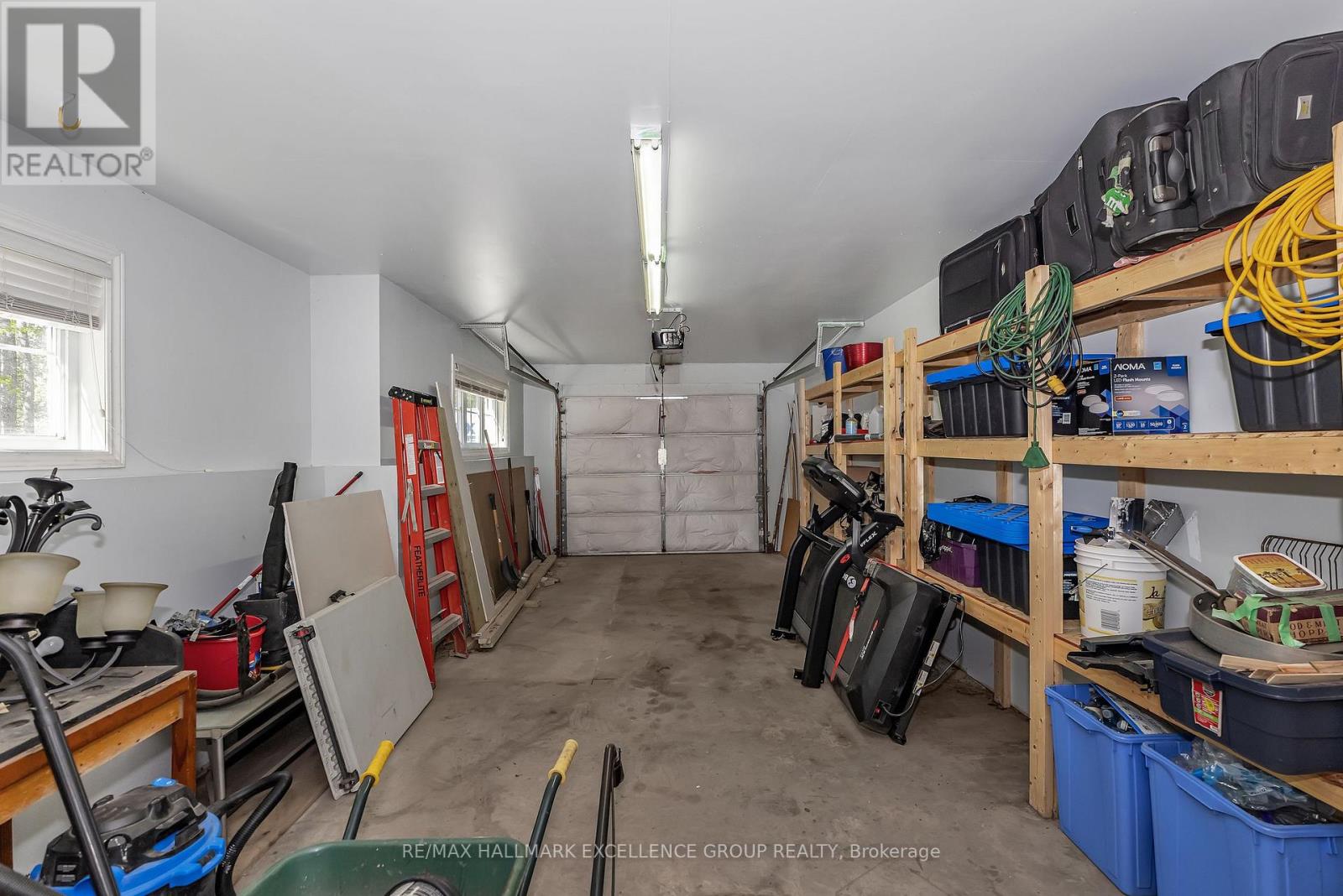 2709 Dubois Street