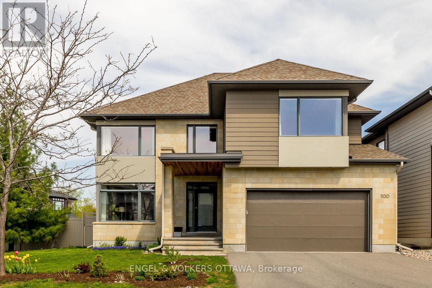 300 Long Acres Street