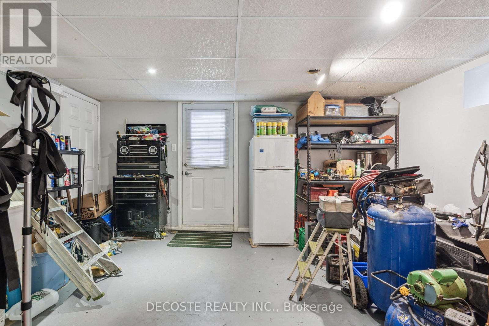 114 St George Street W
