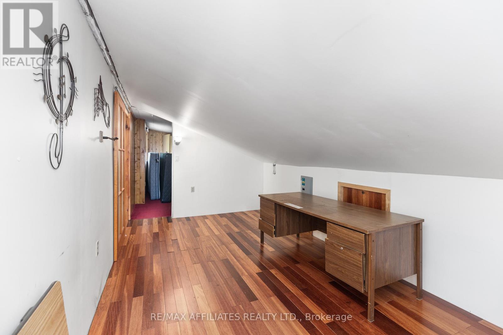 1655 Old Perth Road