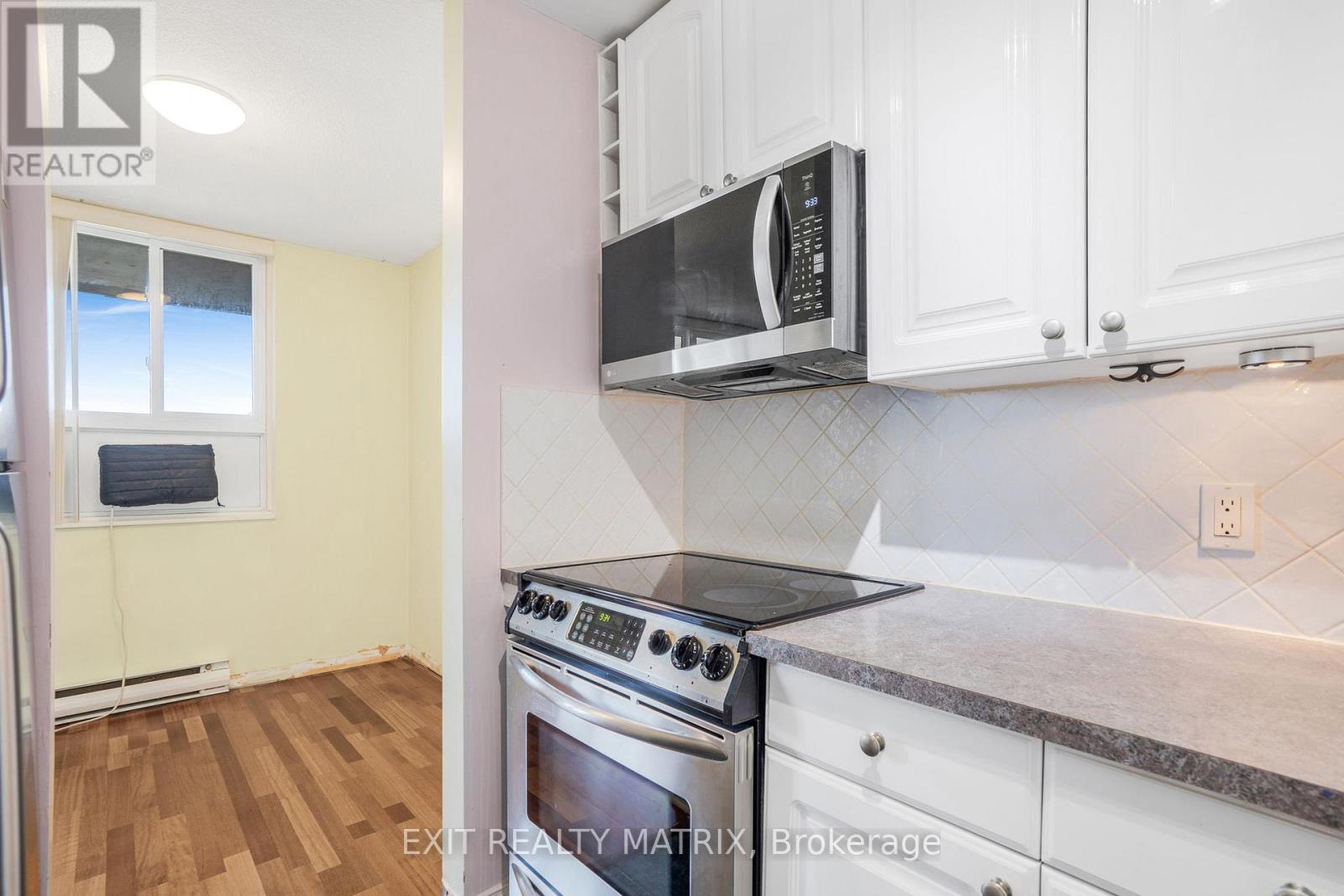 1005 - 2000 Jasmine Crescent