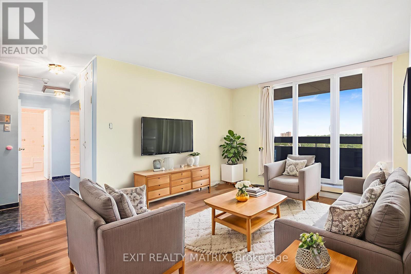 1005 - 2000 Jasmine Crescent