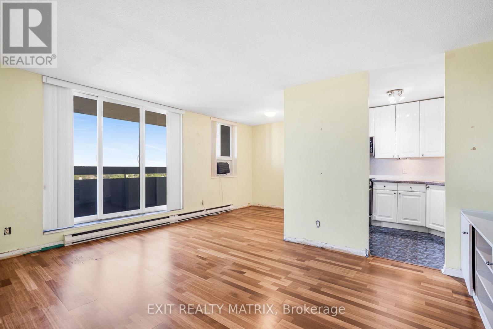 1005 - 2000 Jasmine Crescent