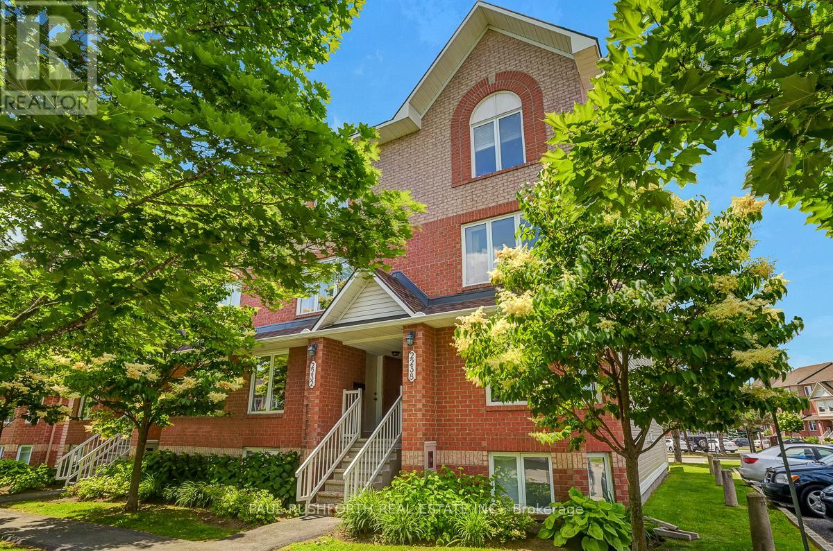 2232 Bois Vert Place