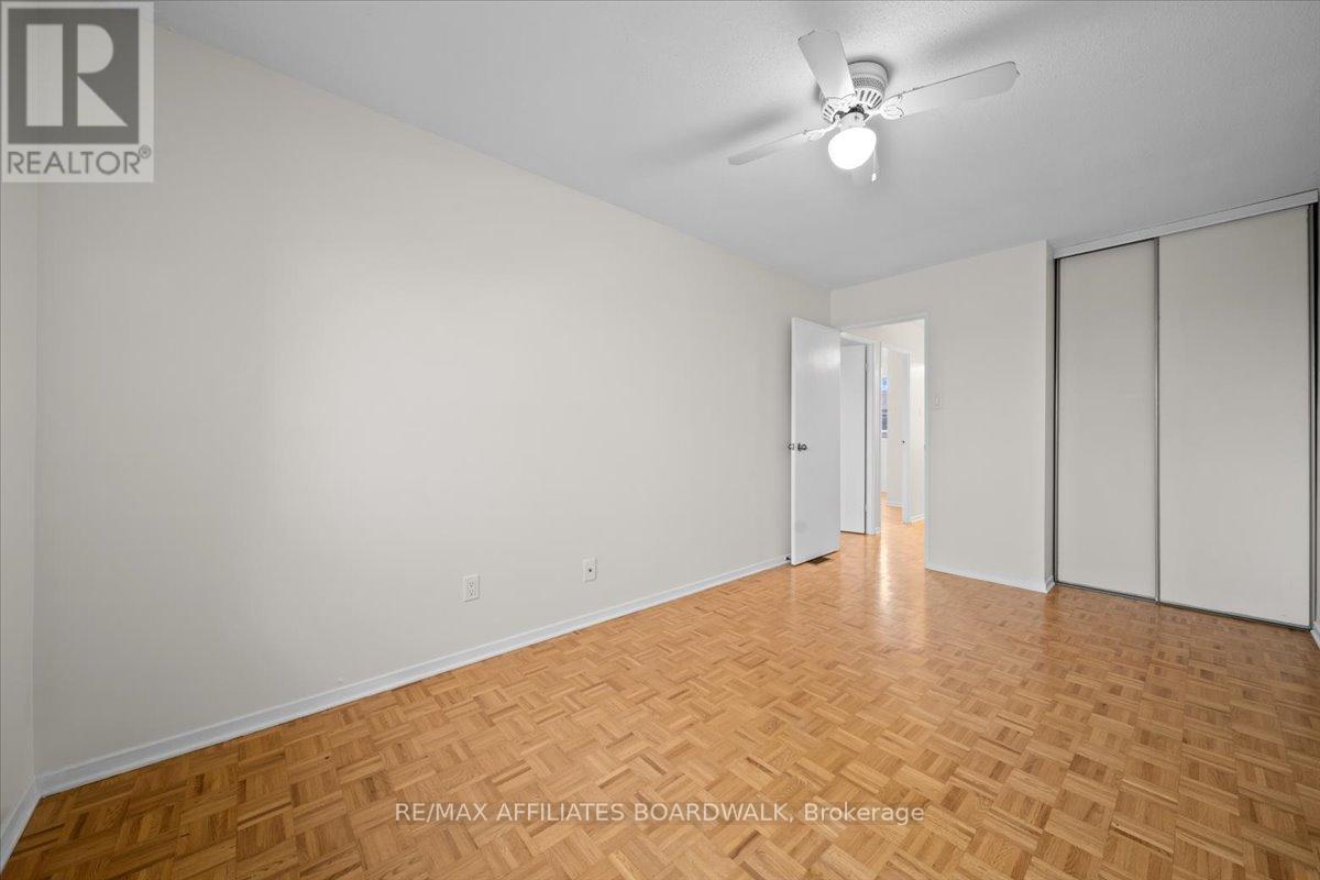 68 - 111 Beachview Private W