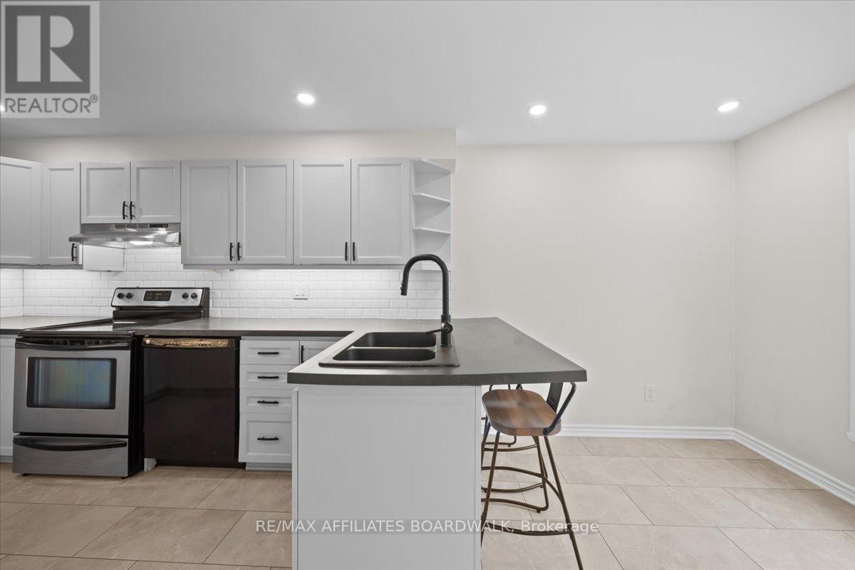 68 - 111 Beachview Private W