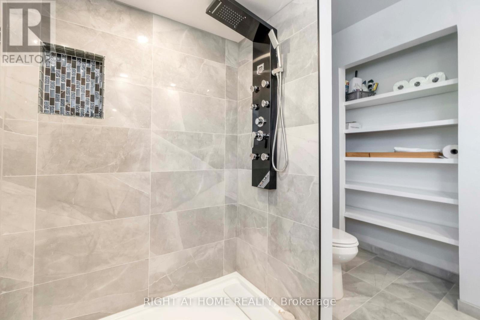 3 - 21 Midland Crescent