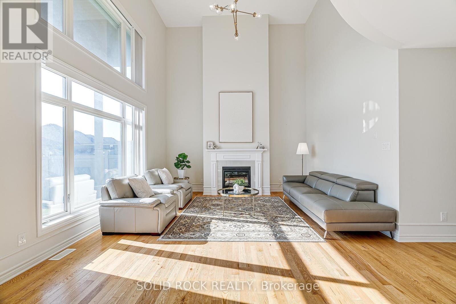 326 Memorial Grove