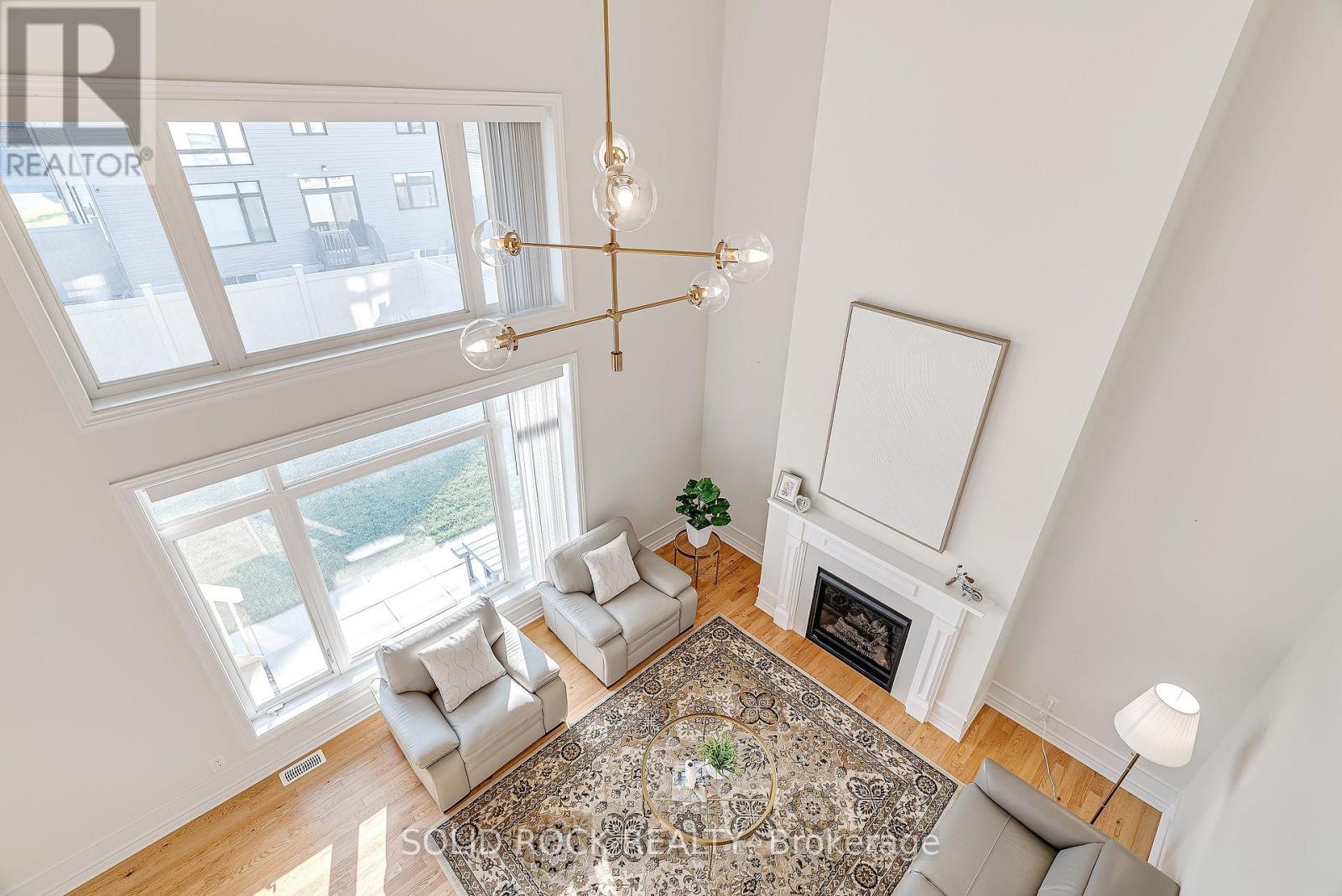 326 Memorial Grove