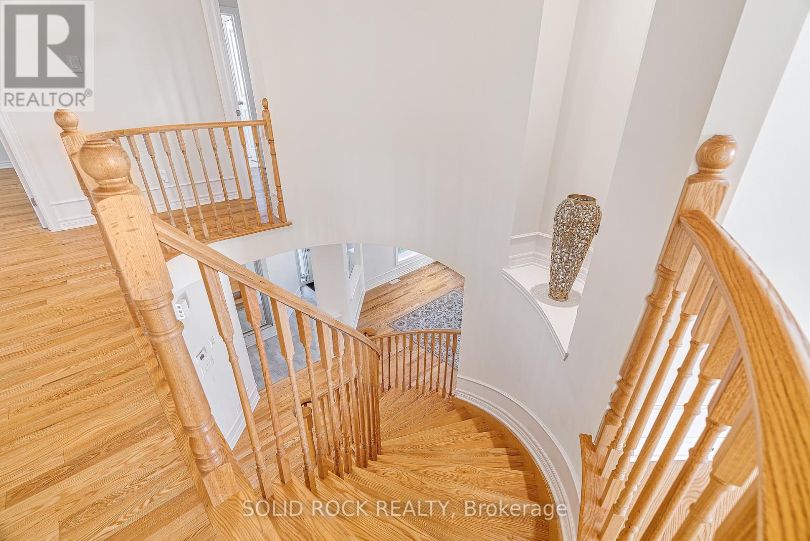 326 Memorial Grove