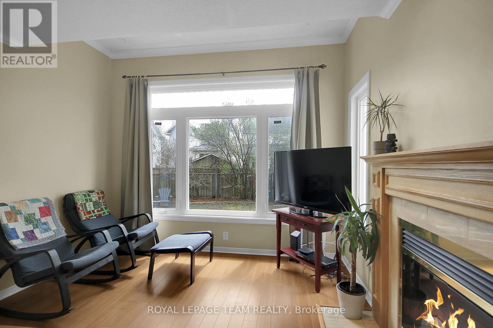 102 Longshire Circle