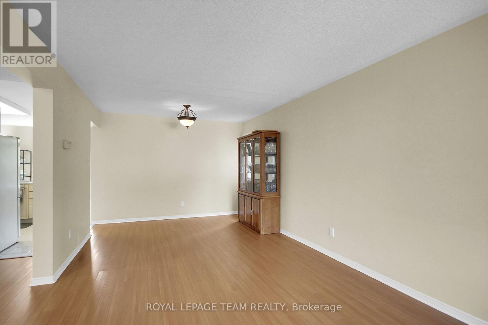102 Longshire Circle