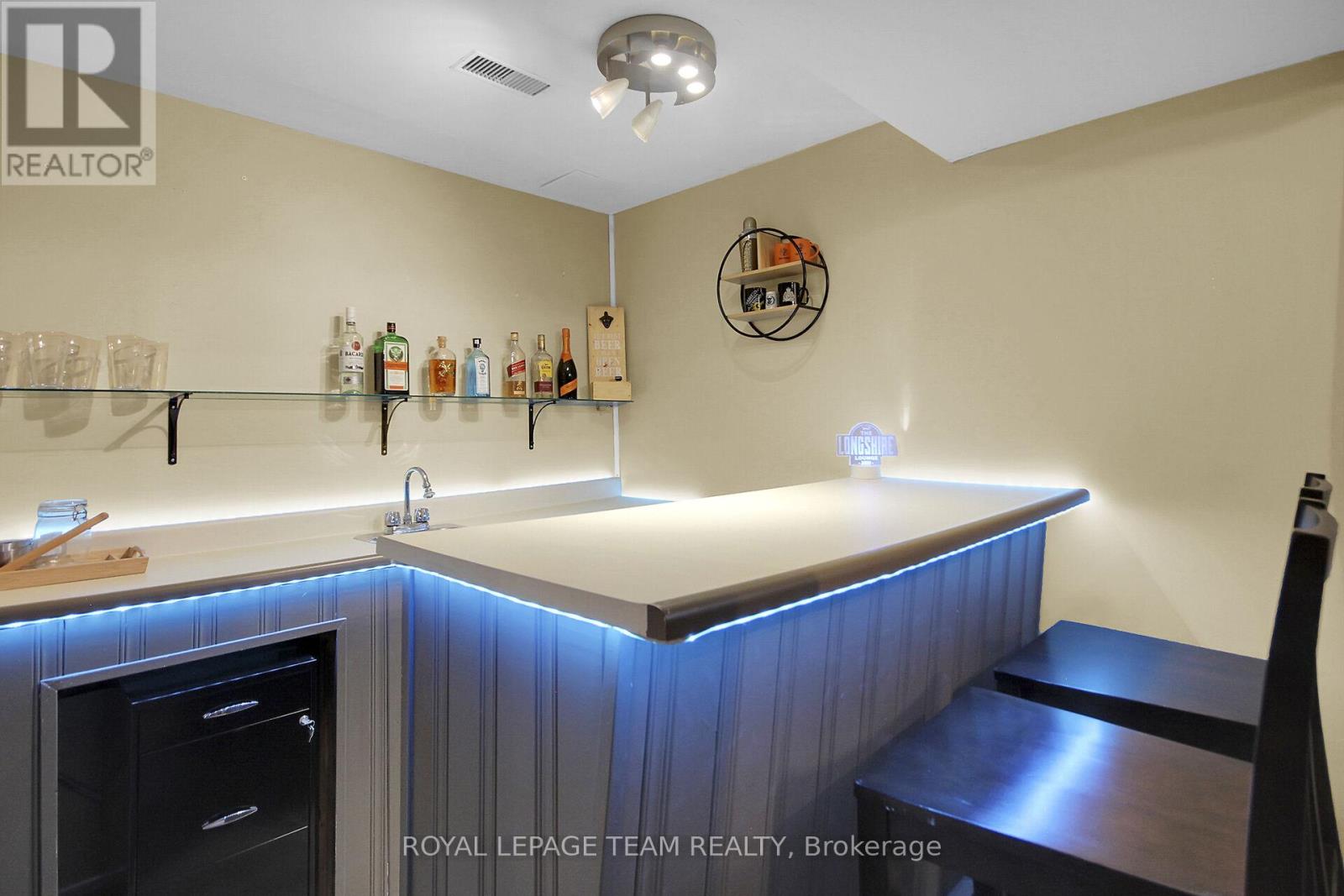 102 Longshire Circle