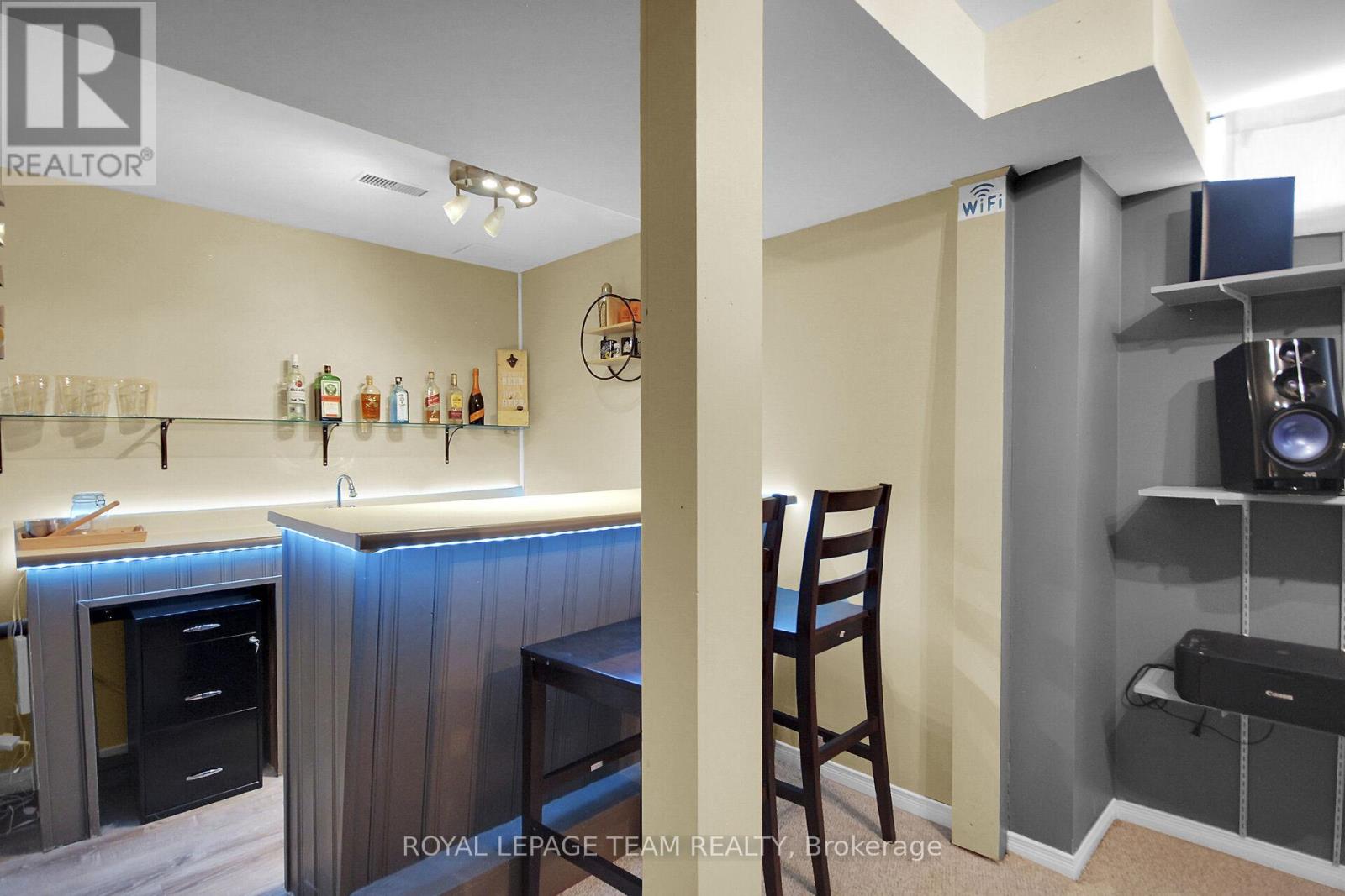 102 Longshire Circle