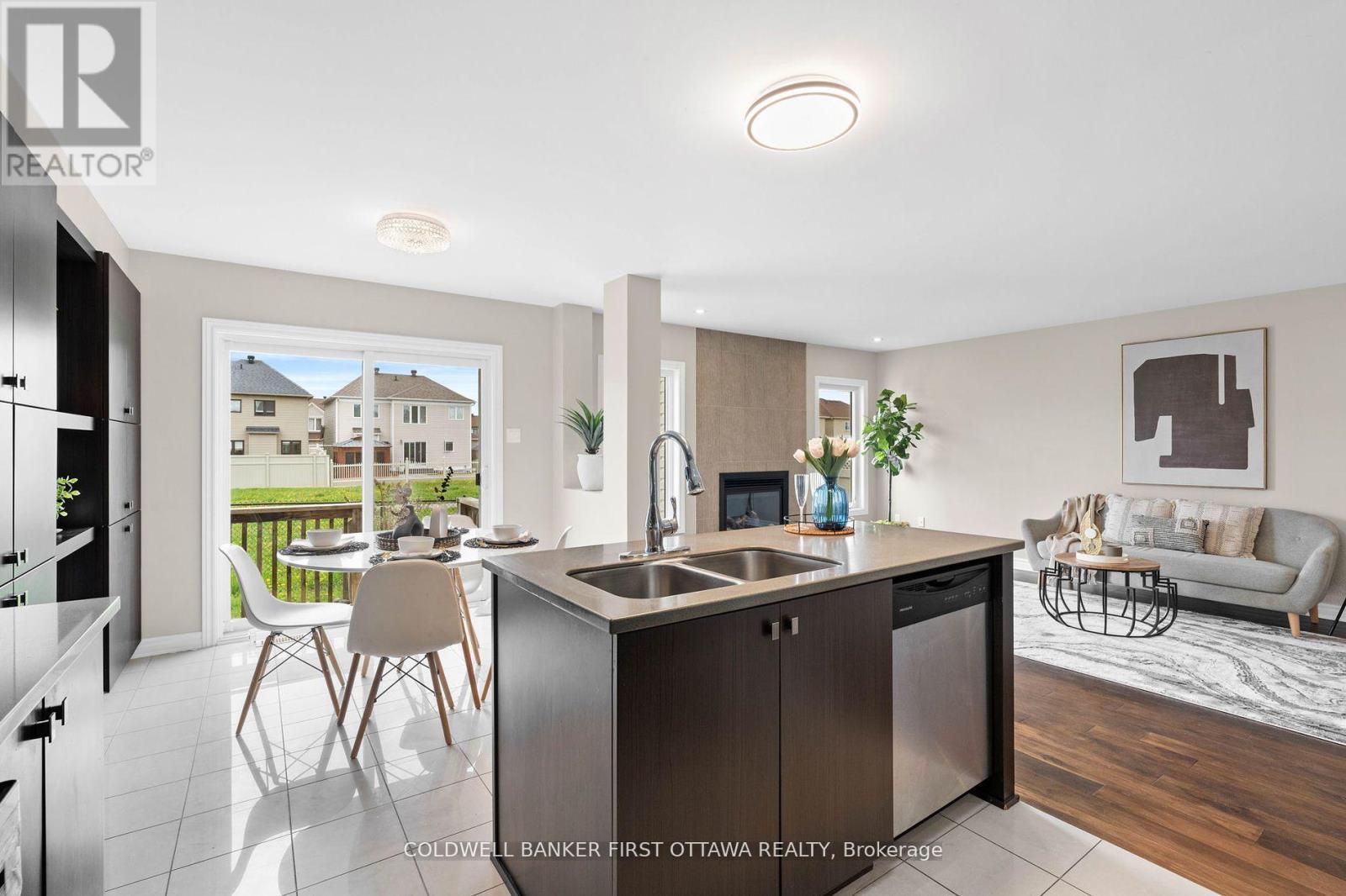 2459 Esprit Drive