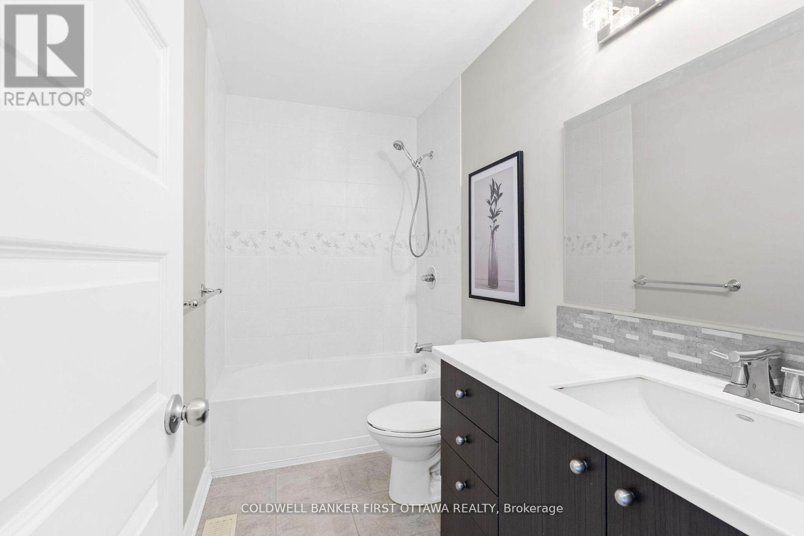 2459 Esprit Drive