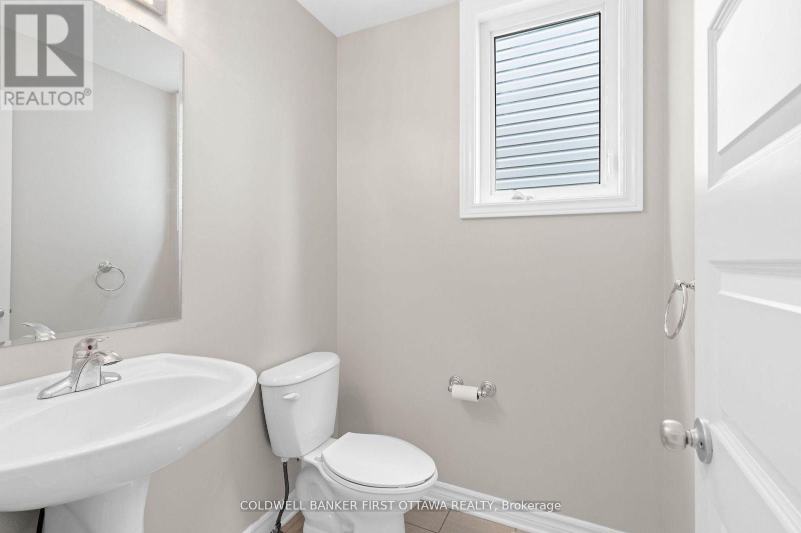 2459 Esprit Drive