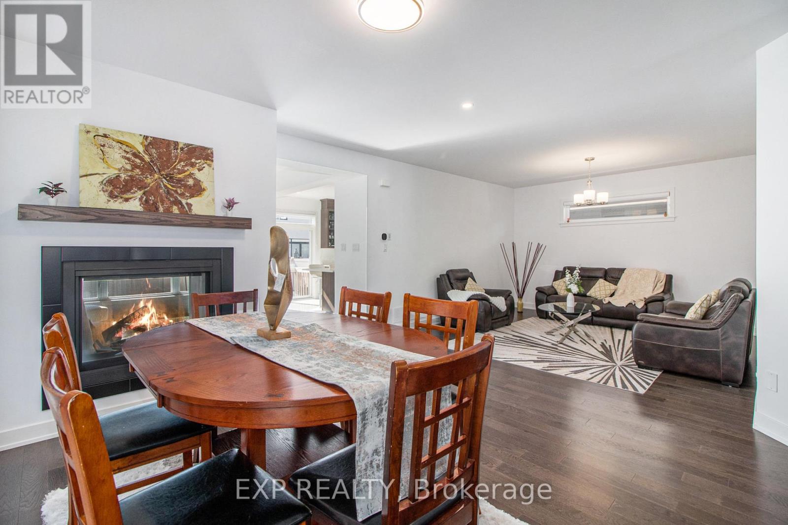 908 Embankment Street