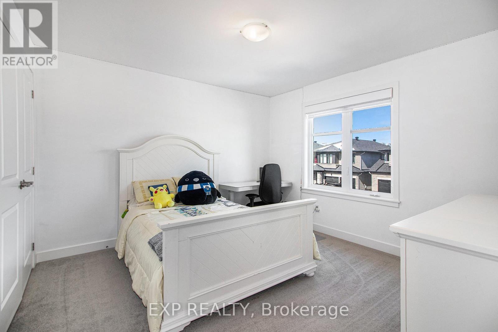 908 Embankment Street