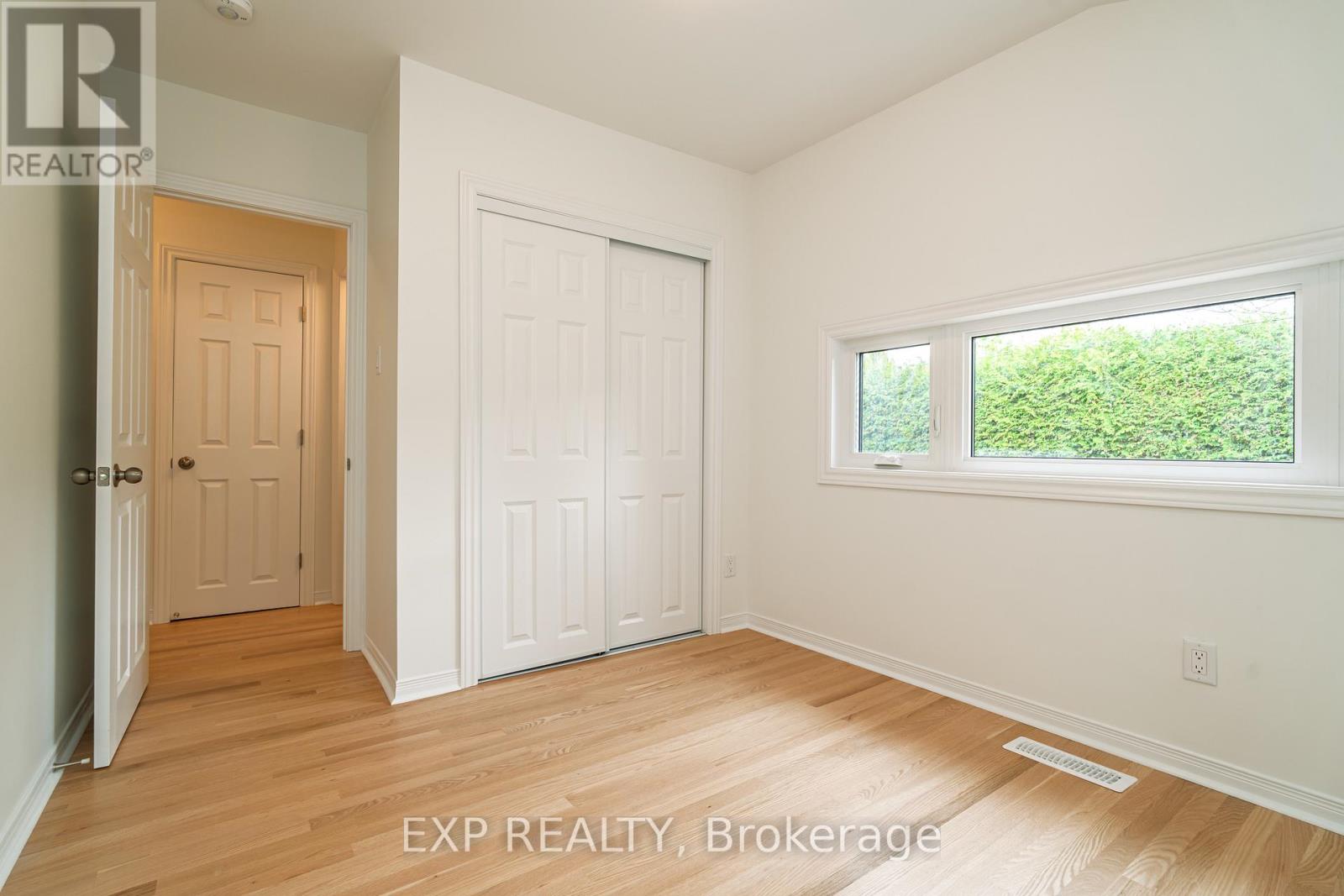 120 Knoxdale Road