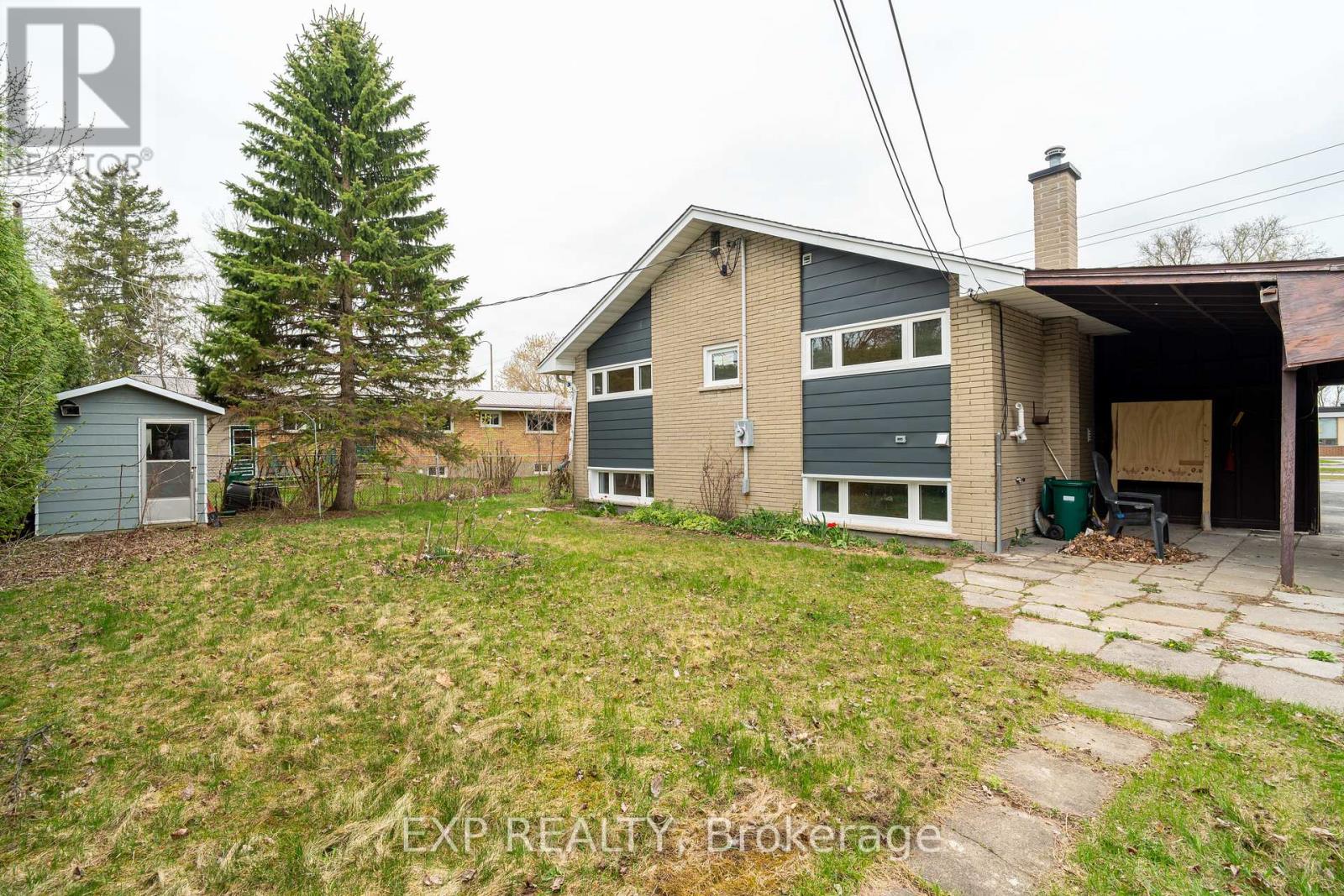 120 Knoxdale Road