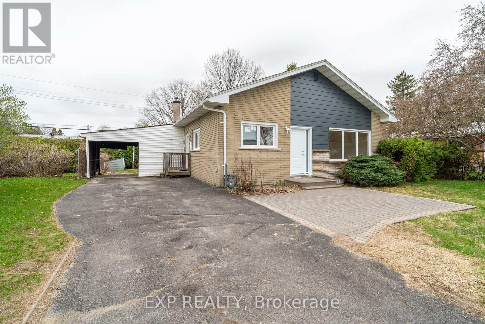 120 Knoxdale Road