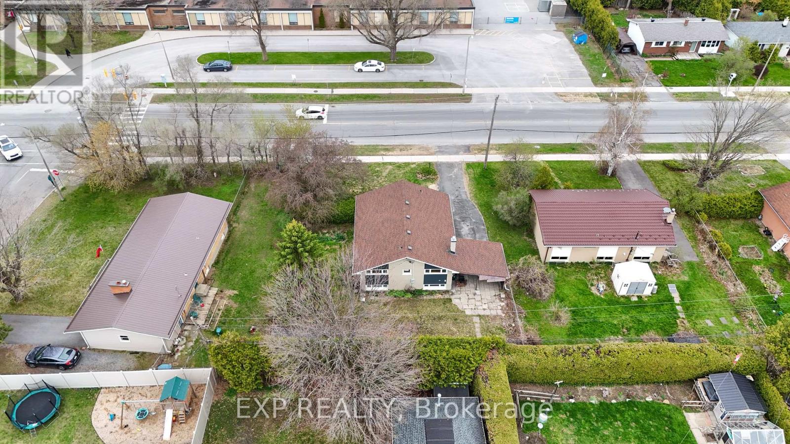 120 Knoxdale Road