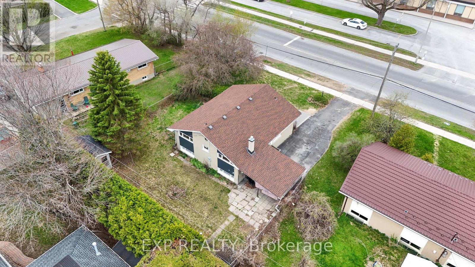 120 Knoxdale Road