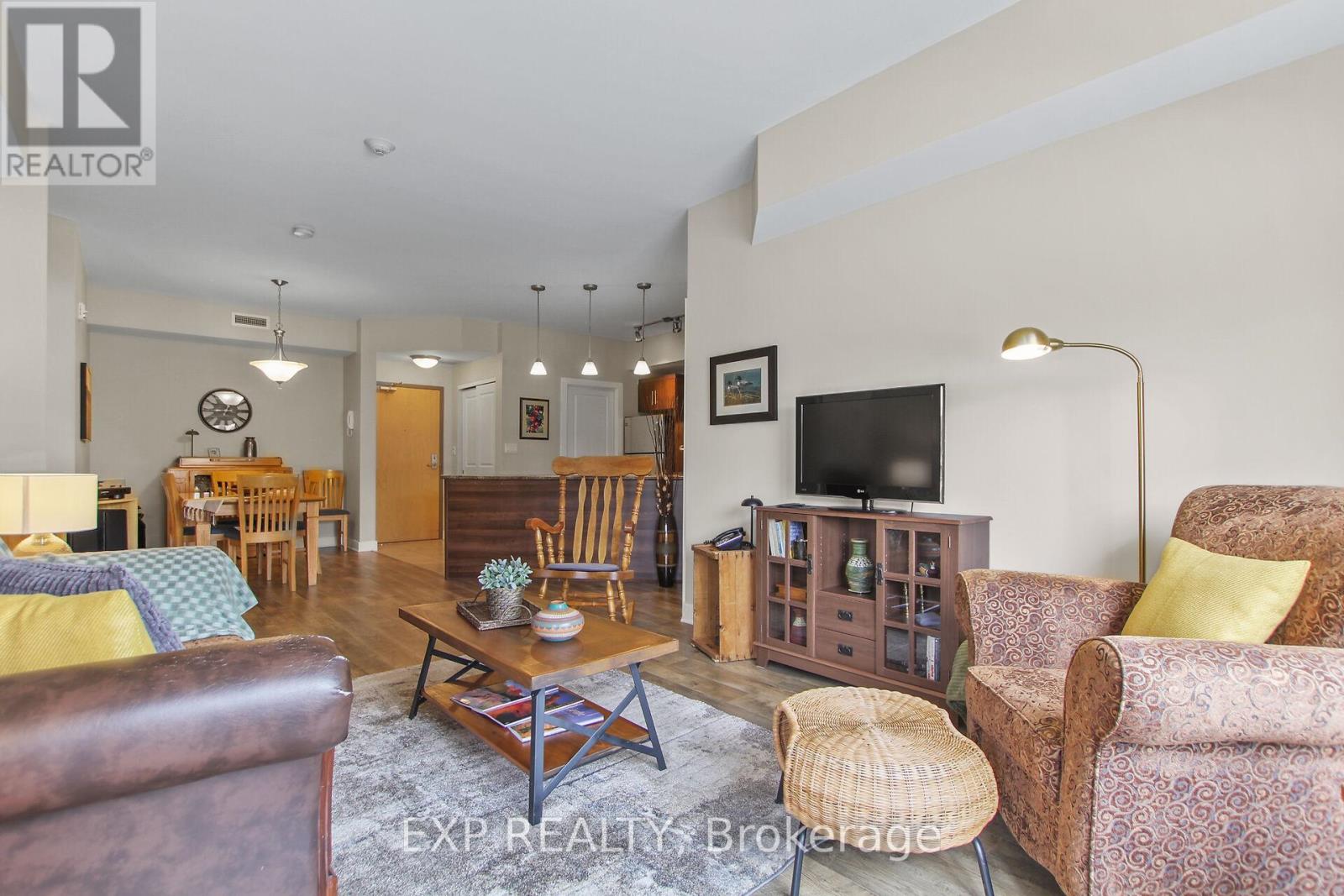 103 - 100 Jamieson Street