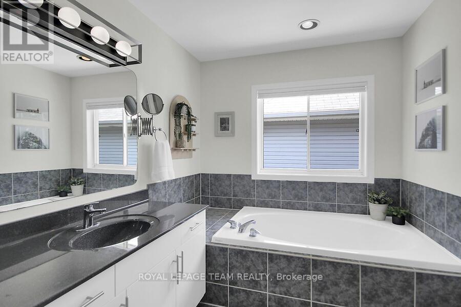 23 Windgate Crescent