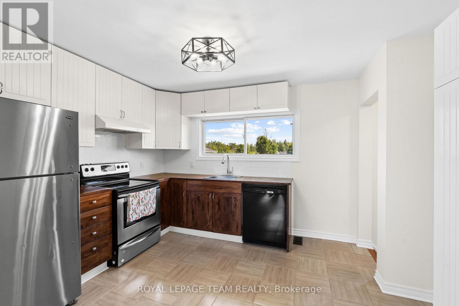 1523 Drummond Con 6b Road