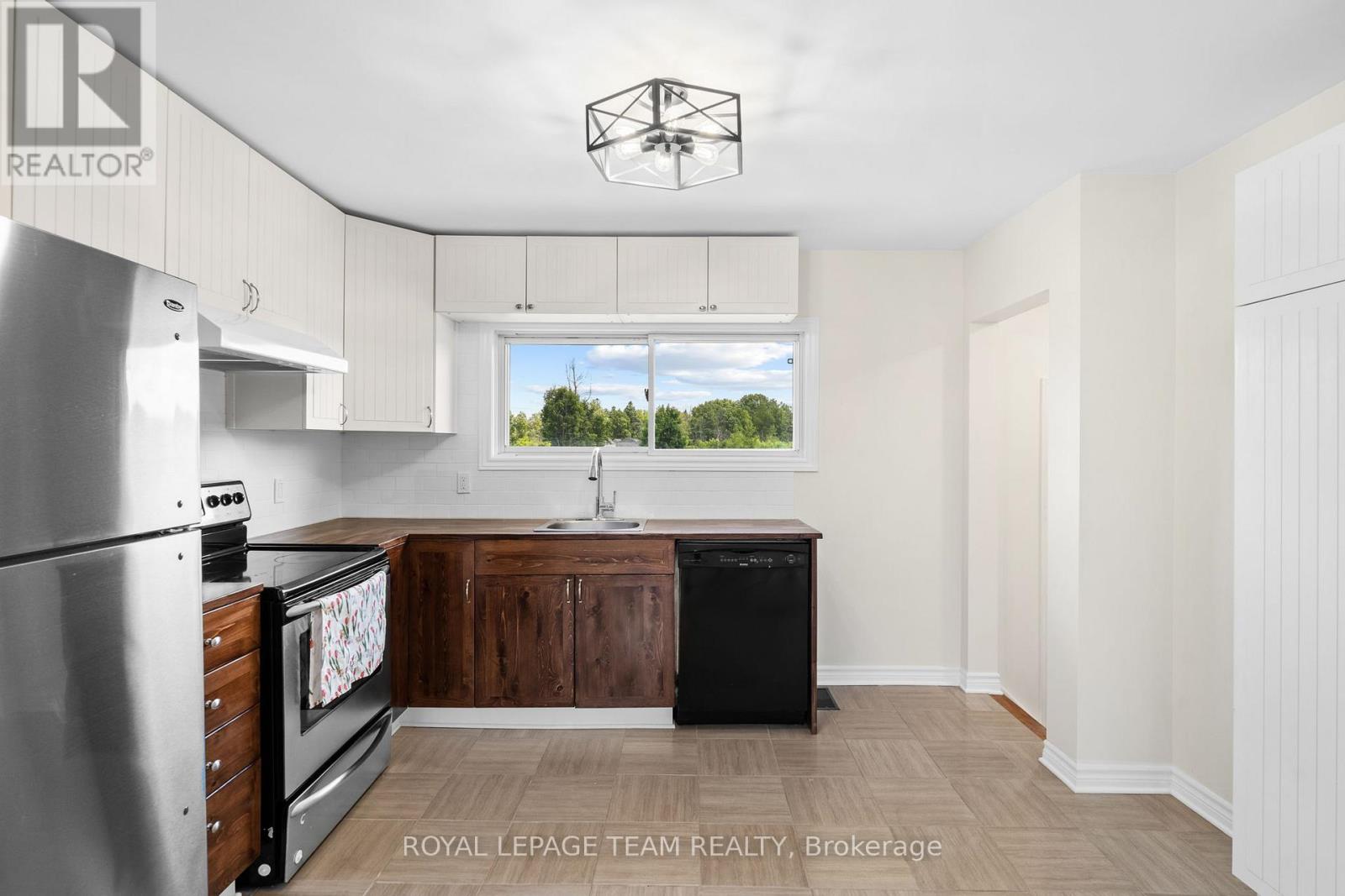 1523 Drummond Con 6b Road