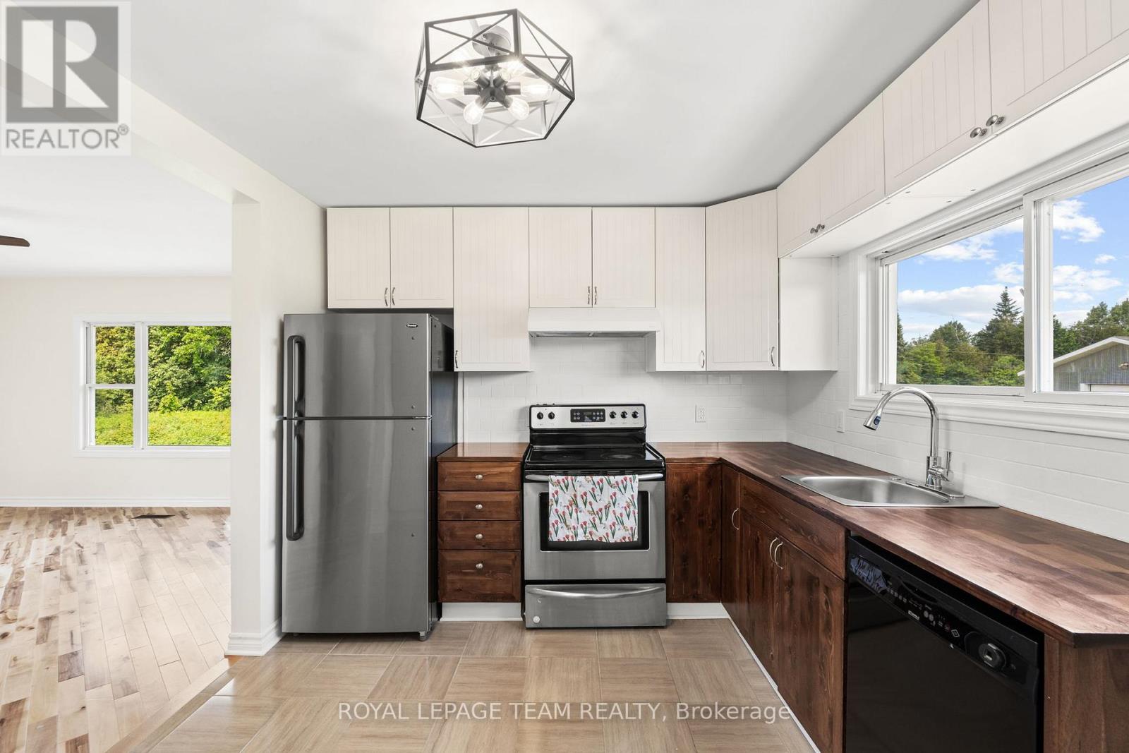 1523 Drummond Con 6b Road