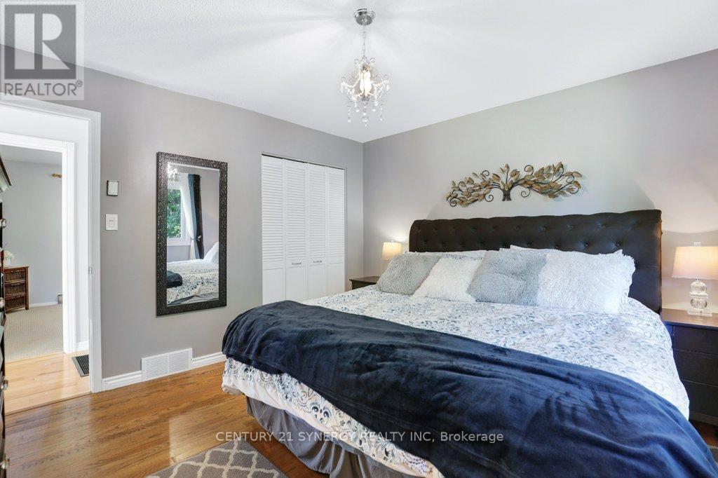 1106 Dunning Road