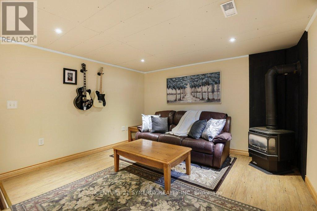 1106 Dunning Road
