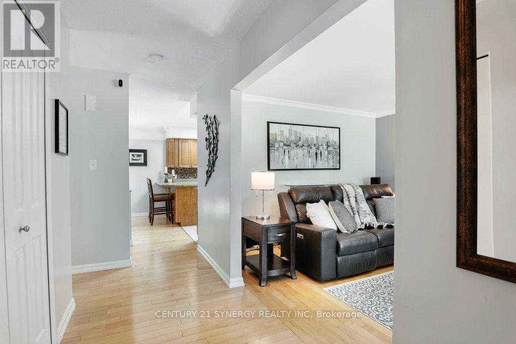 1106 Dunning Road