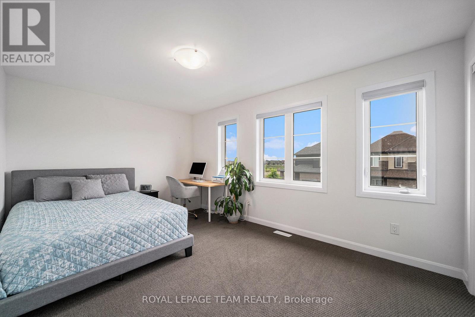 189 Lynn Coulter Street