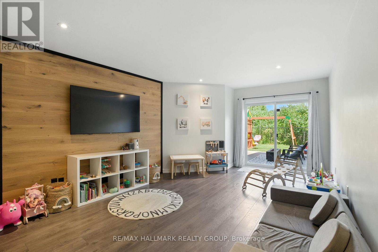2253 Marble Crescent